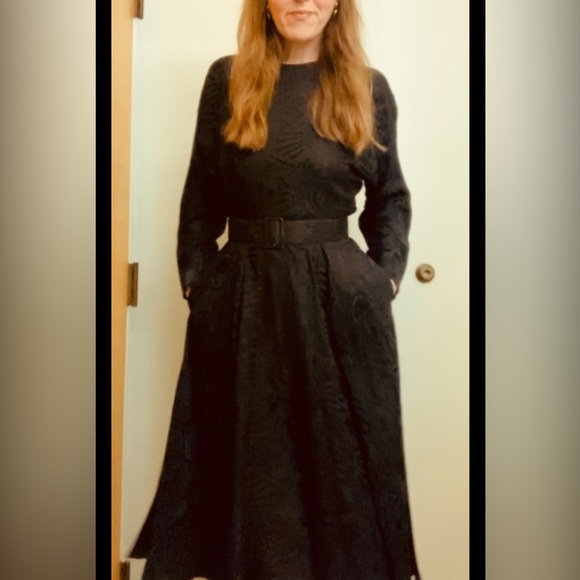 Elegant black vintage SILK dress - Picture 3 of 11